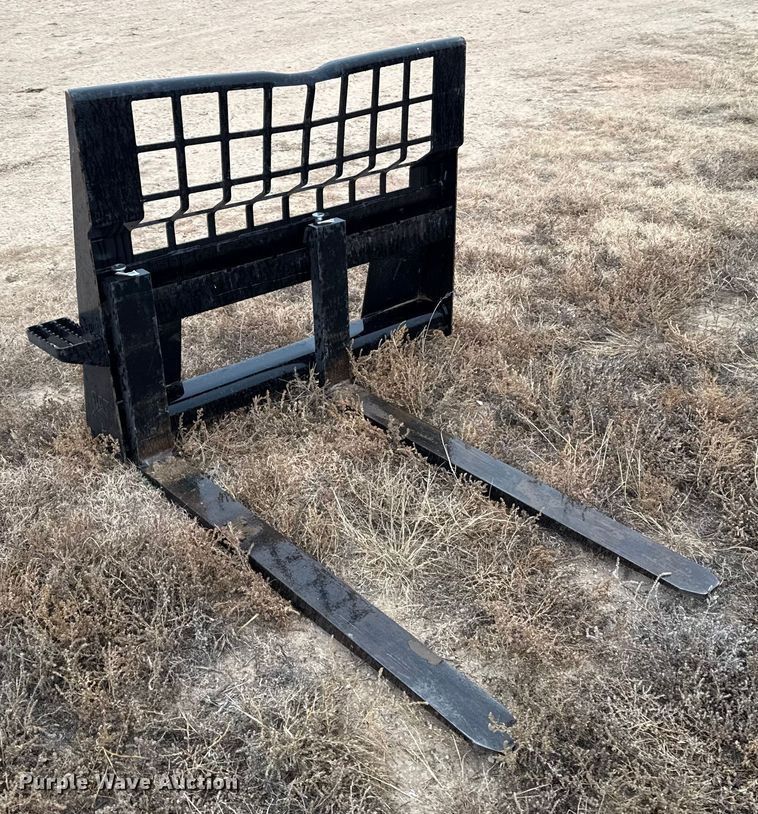 image for item EP2577 2023 Caterpillar 908 wheel loader