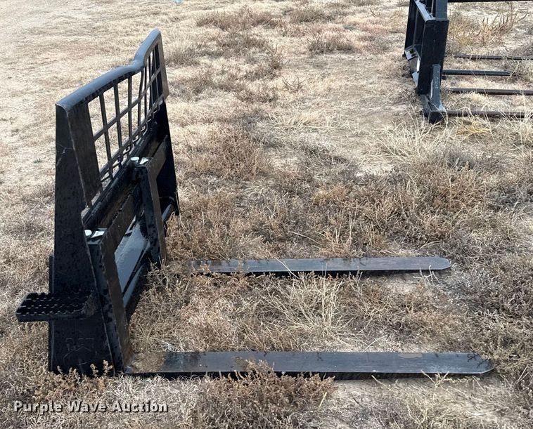 image for item EP2577 2023 Caterpillar 908 wheel loader