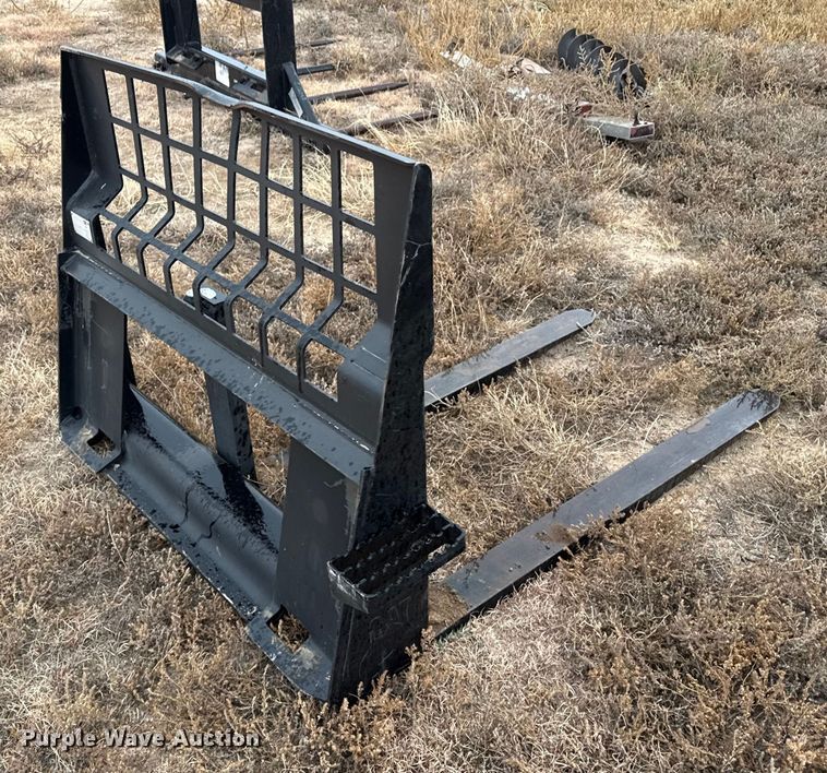 image for item EP2577 2023 Caterpillar 908 wheel loader