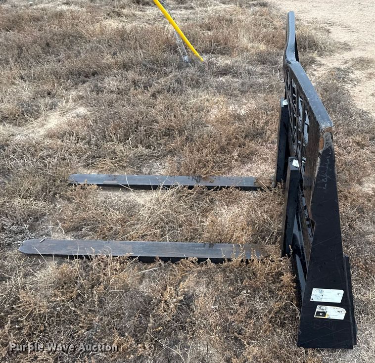 image for item EP2577 2023 Caterpillar 908 wheel loader