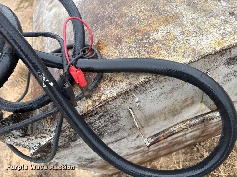 image for item EP2585 (2) tanks