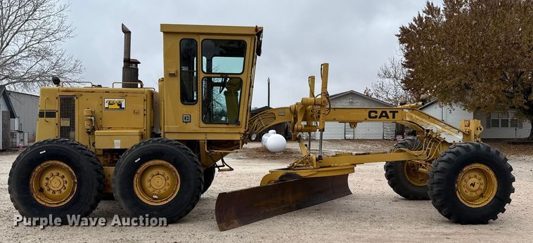 image for item EP2587 1989 Caterpillar 120G motor grader