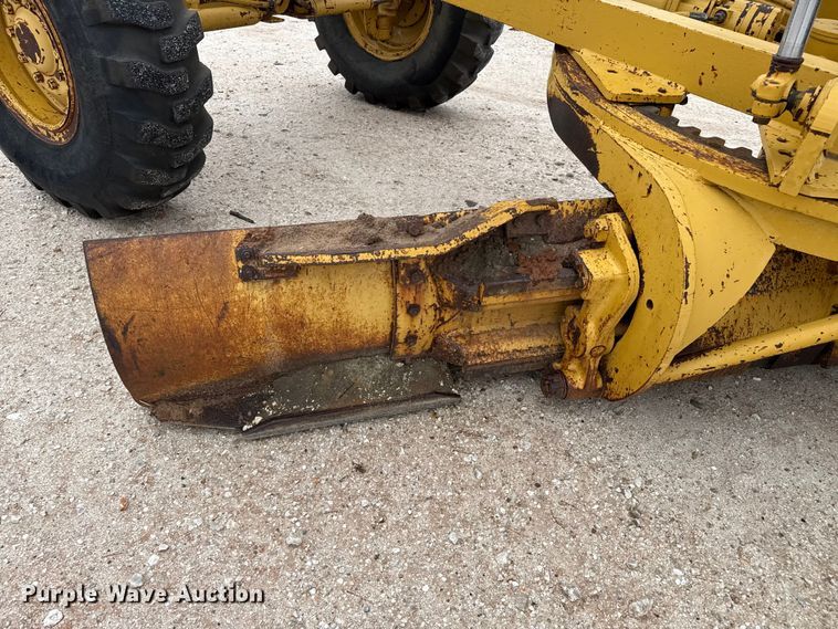 image for item EP2587 1989 Caterpillar 120G motor grader