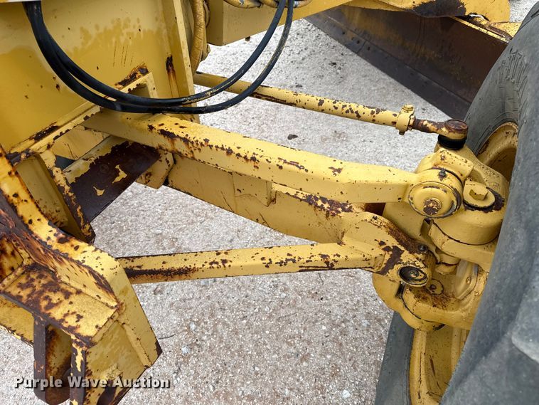 image for item EP2587 1989 Caterpillar 120G motor grader