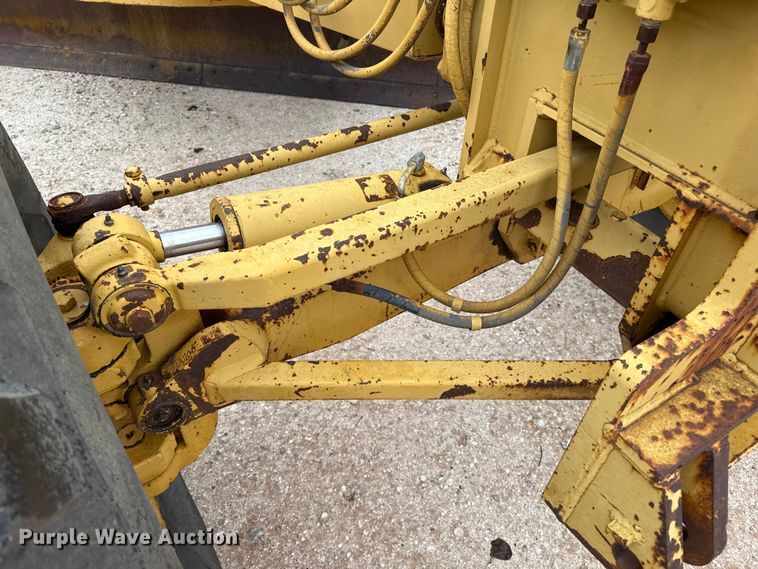 image for item EP2587 1989 Caterpillar 120G motor grader