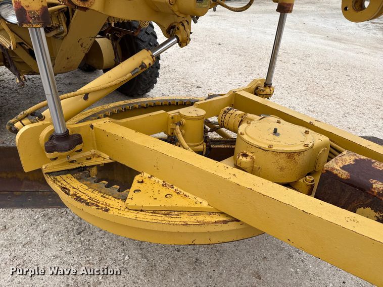 image for item EP2587 1989 Caterpillar 120G motor grader