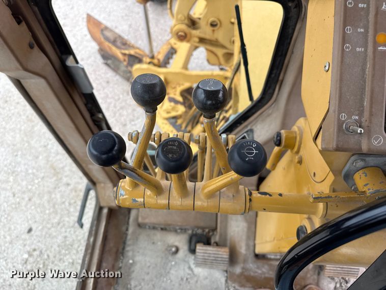 image for item EP2587 1989 Caterpillar 120G motor grader