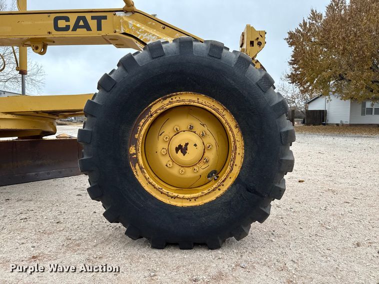image for item EP2587 1989 Caterpillar 120G motor grader