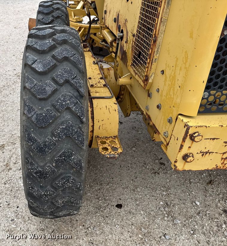 image for item EP2587 1989 Caterpillar 120G motor grader