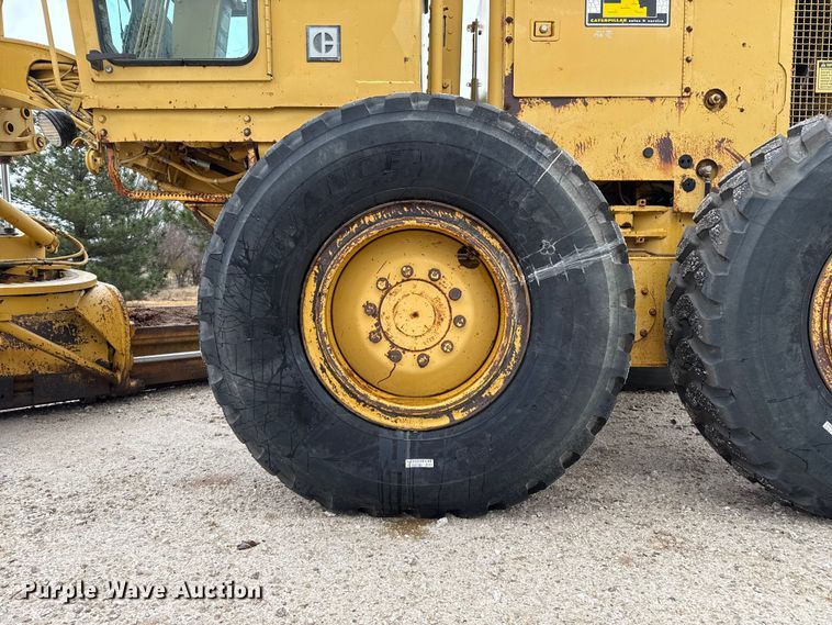 image for item EP2587 1989 Caterpillar 120G motor grader