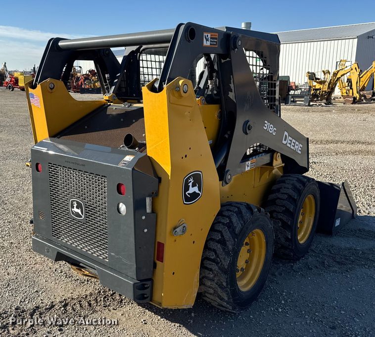 image for item ER0237 2017 John Deere 318G skid steer loader