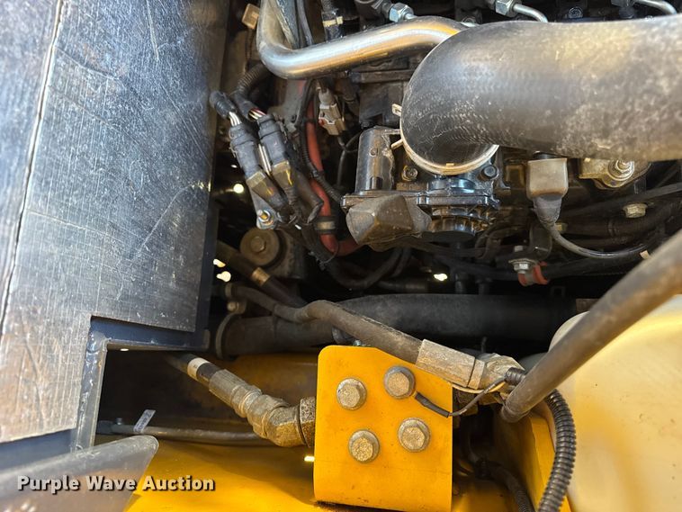 image for item ER0237 2017 John Deere 318G skid steer loader