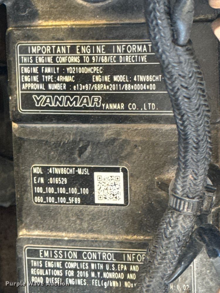 image for item ER0237 2017 John Deere 318G skid steer loader