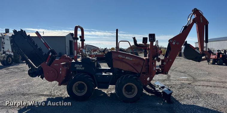 image for item ER0238 2004 Ditch Witch RT55 trencher