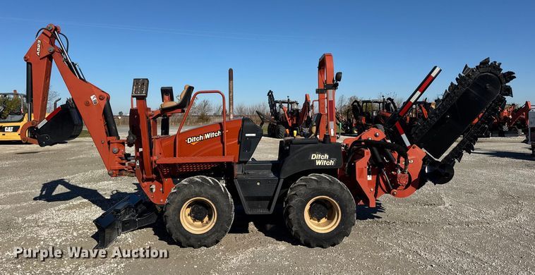 image for item ER0238 2004 Ditch Witch RT55 trencher