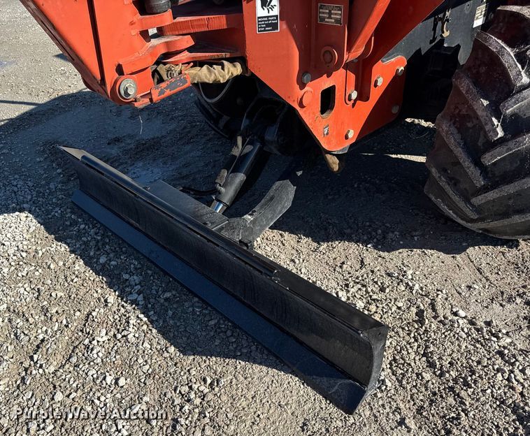 image for item ER0238 2004 Ditch Witch RT55 trencher