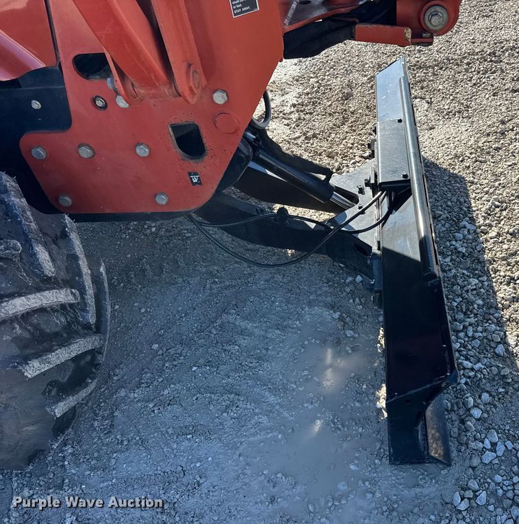 image for item ER0238 2004 Ditch Witch RT55 trencher