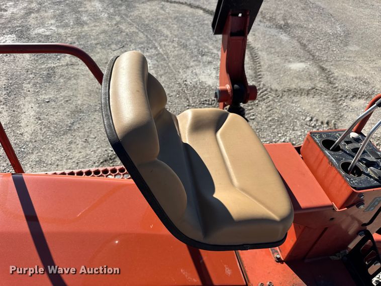 image for item ER0238 2004 Ditch Witch RT55 trencher