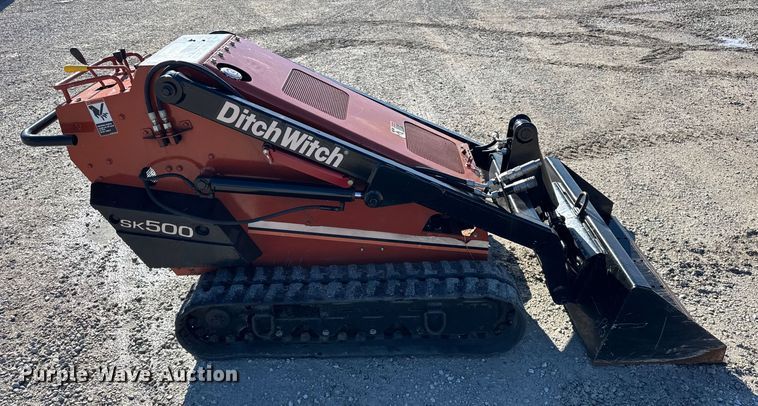 image for item ER0239 2005 Ditch Witch SK500 compact utility loader
