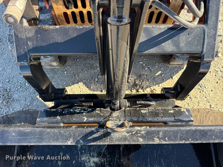 image for item ER0239 2005 Ditch Witch SK500 compact utility loader