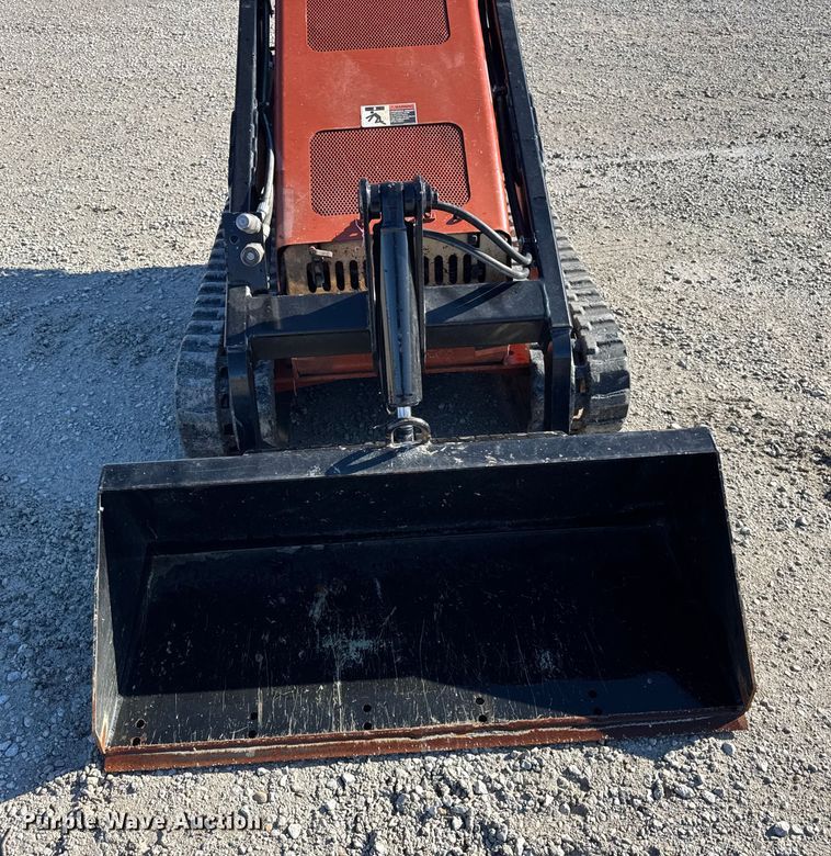 image for item ER0239 2005 Ditch Witch SK500 compact utility loader