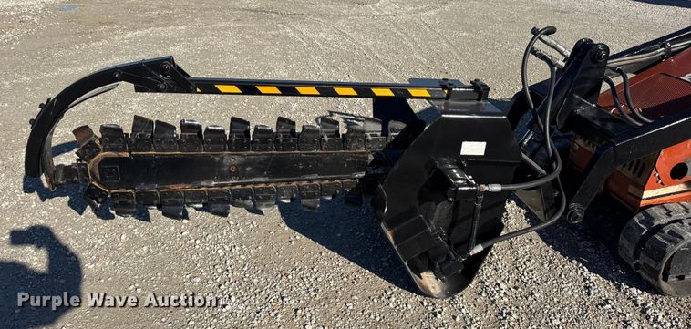 image for item ER0239 2005 Ditch Witch SK500 compact utility loader