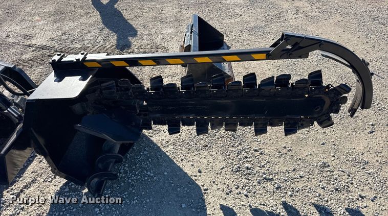 image for item ER0239 2005 Ditch Witch SK500 compact utility loader