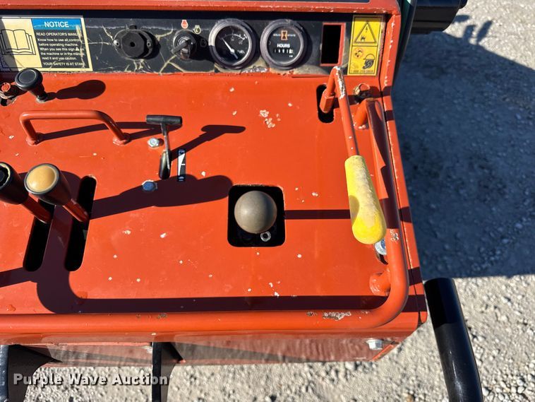 image for item ER0239 2005 Ditch Witch SK500 compact utility loader