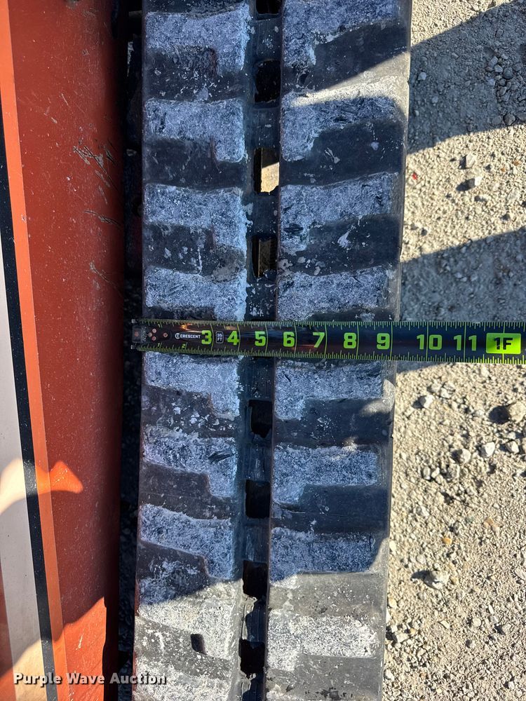 image for item ER0239 2005 Ditch Witch SK500 compact utility loader