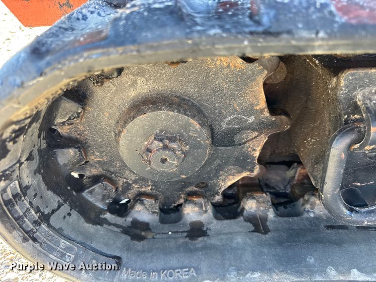 image for item ER0239 2005 Ditch Witch SK500 compact utility loader