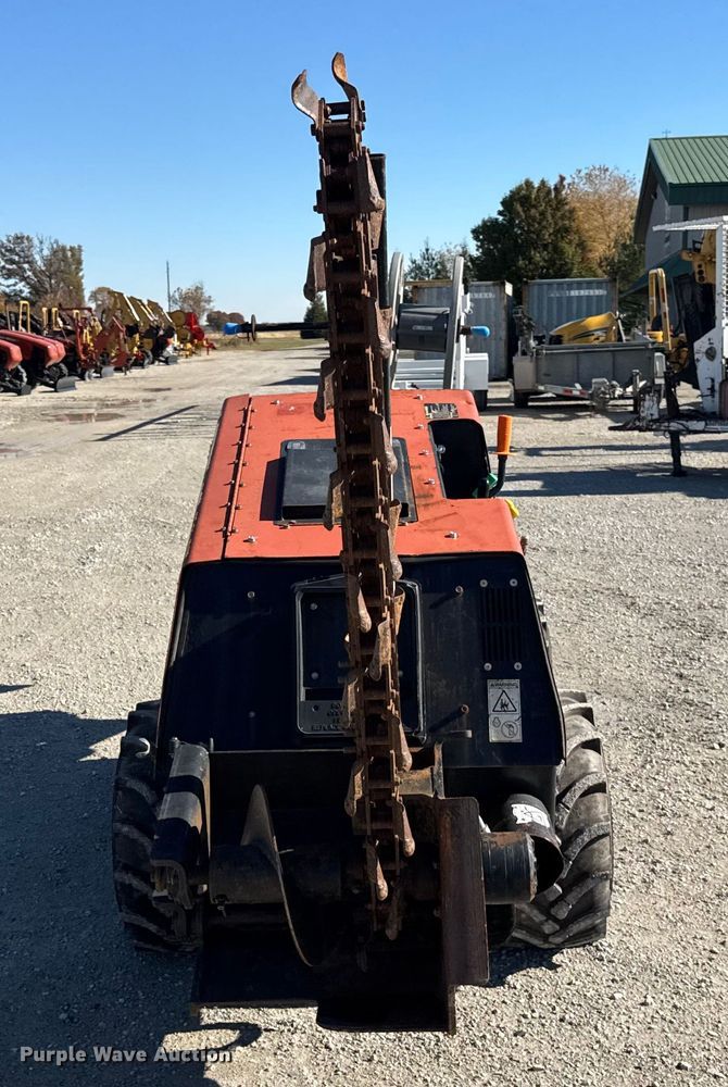 image for item ER0240 2015 Ditch Witch 410SX trencher