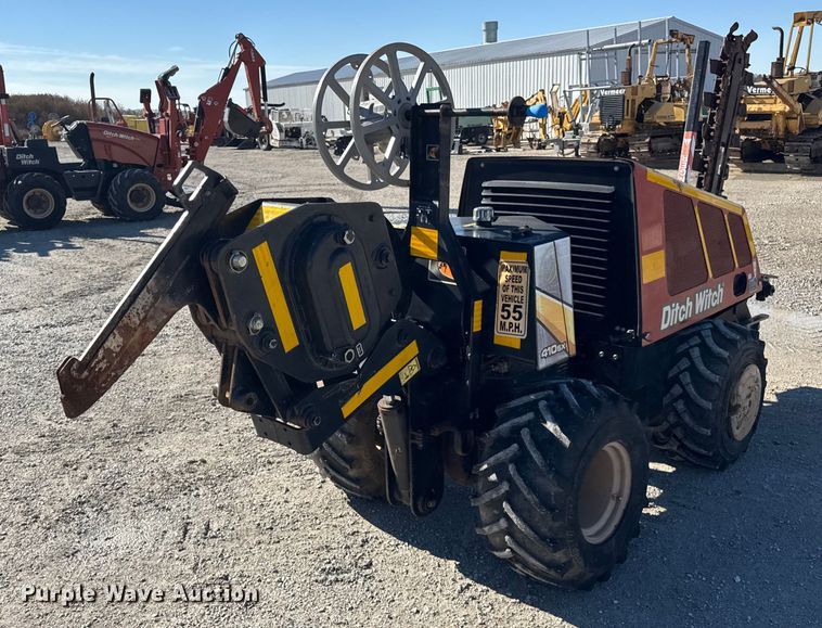 image for item ER0240 2015 Ditch Witch 410SX trencher