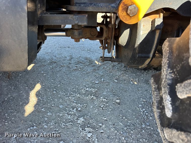 image for item ER0240 2015 Ditch Witch 410SX trencher