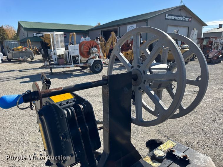 image for item ER0240 2015 Ditch Witch 410SX trencher