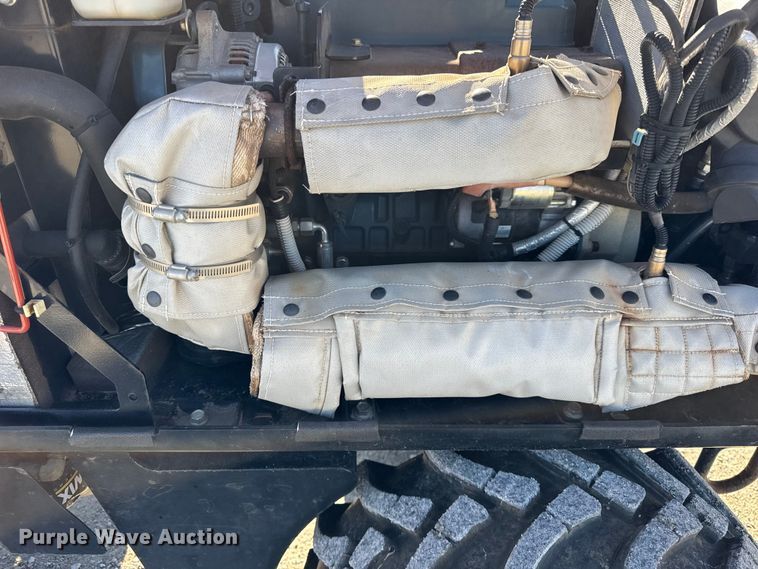 image for item ER0240 2015 Ditch Witch 410SX trencher