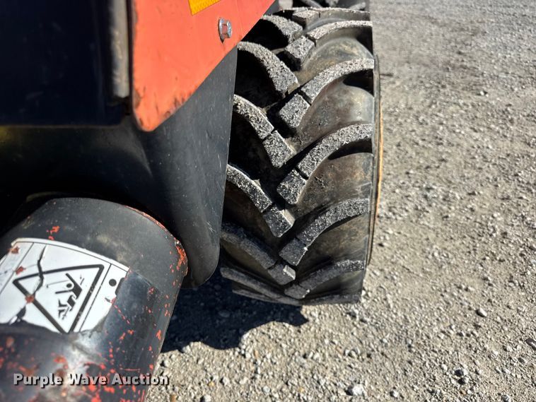 image for item ER0240 2015 Ditch Witch 410SX trencher