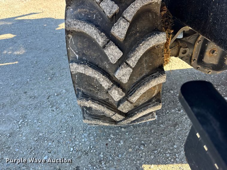 image for item ER0240 2015 Ditch Witch 410SX trencher