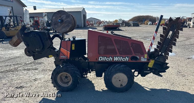image for item ER0241 2017 Ditch Witch 410SX trencher