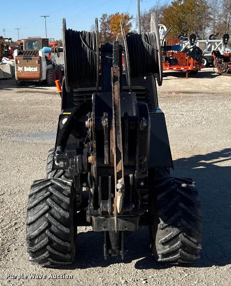 image for item ER0241 2017 Ditch Witch 410SX trencher