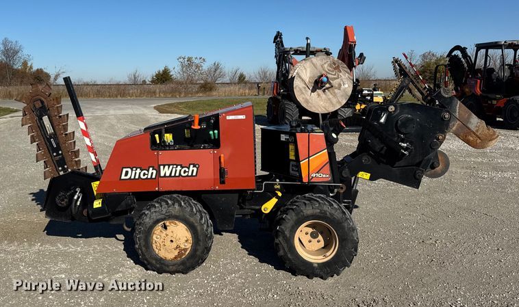 image for item ER0241 2017 Ditch Witch 410SX trencher