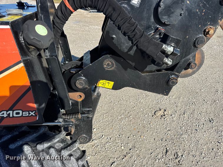 image for item ER0241 2017 Ditch Witch 410SX trencher