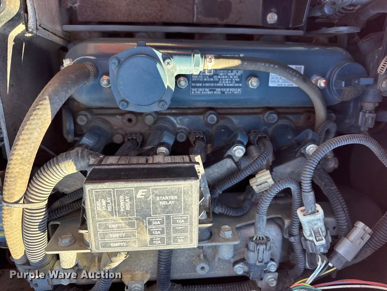 image for item ER0241 2017 Ditch Witch 410SX trencher