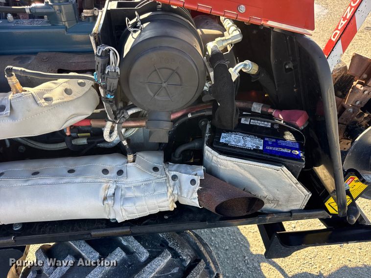 image for item ER0241 2017 Ditch Witch 410SX trencher