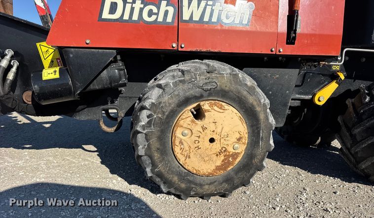 image for item ER0241 2017 Ditch Witch 410SX trencher