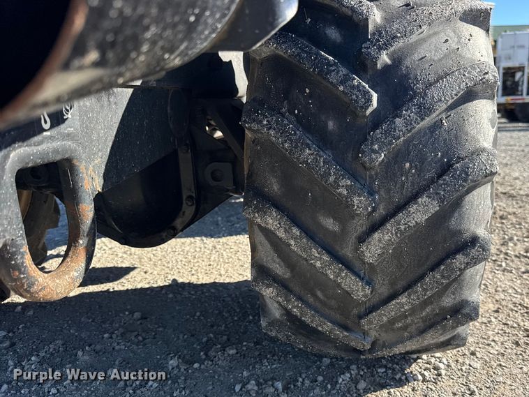 image for item ER0241 2017 Ditch Witch 410SX trencher