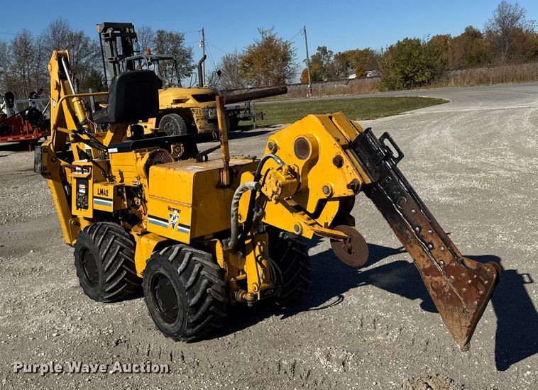 image for item ER0242 1997 Vermeer LM42 cable plow