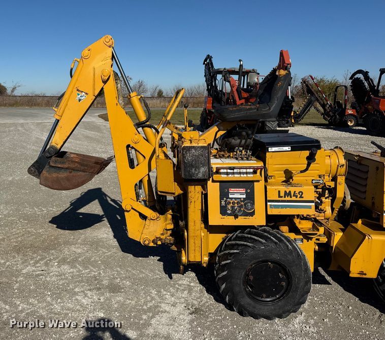 image for item ER0242 1997 Vermeer LM42 cable plow