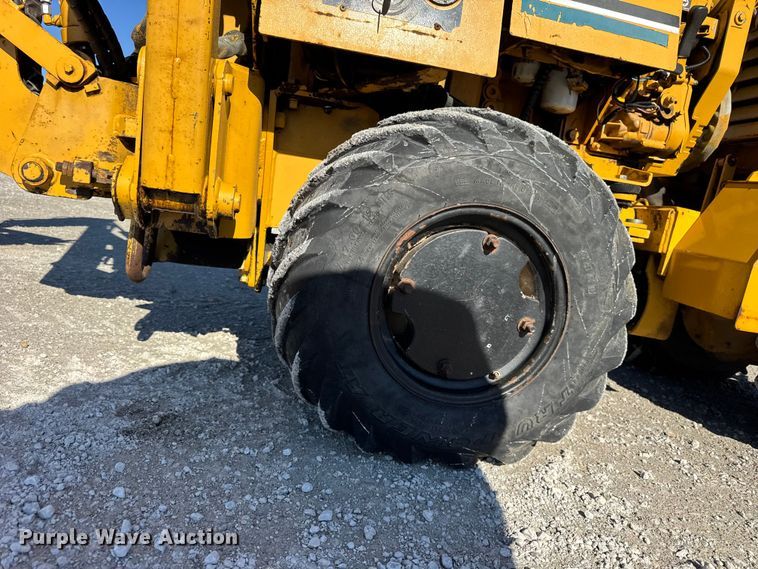 image for item ER0242 1997 Vermeer LM42 cable plow