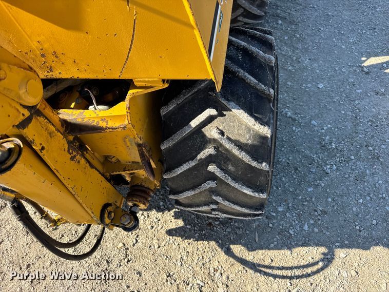 image for item ER0242 1997 Vermeer LM42 cable plow