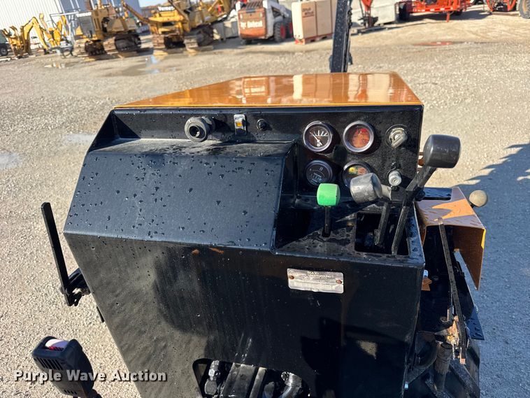 image for item ER0243 2007 Astec Maxi- Sneaker Series D trencher